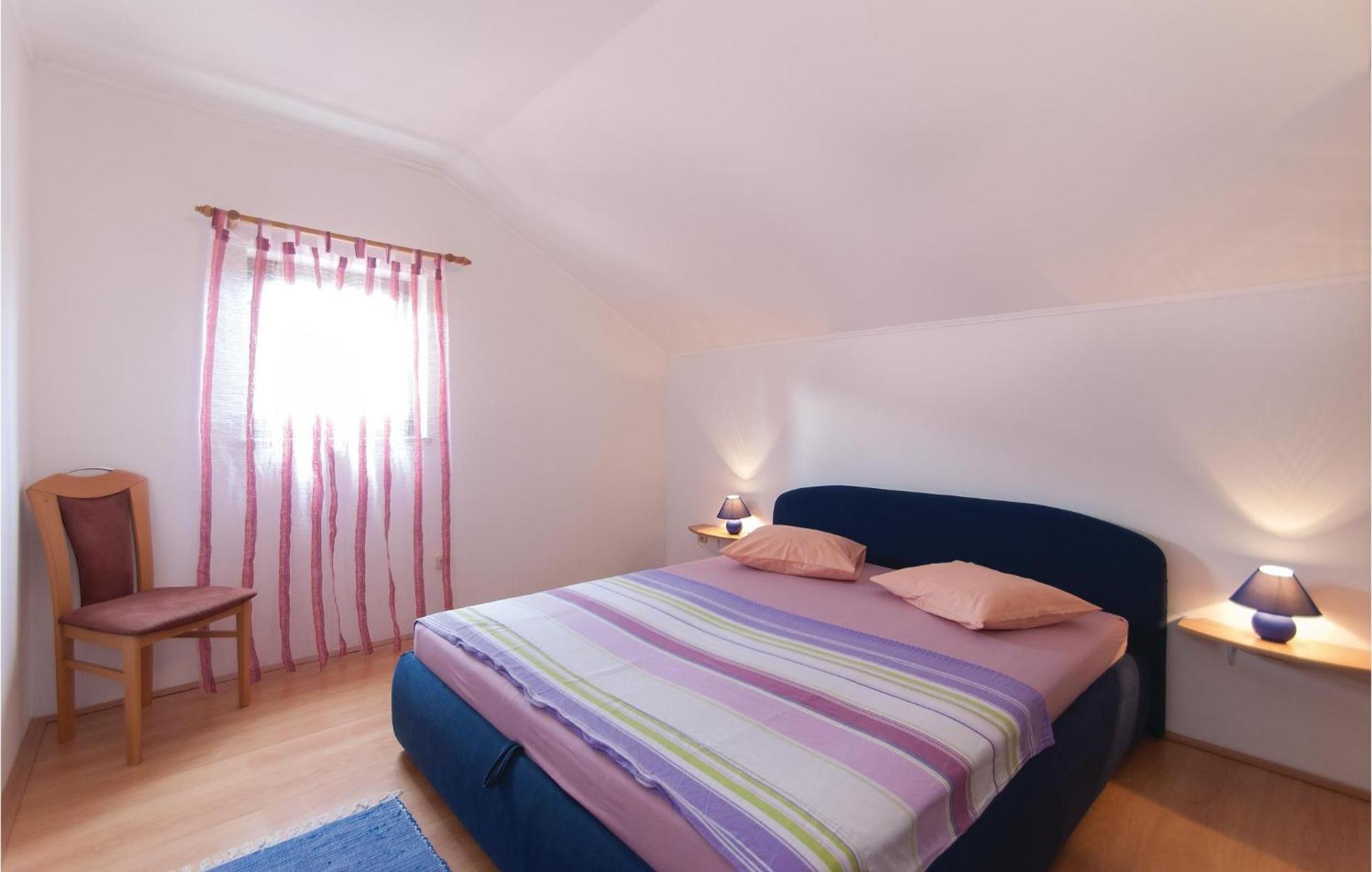 Lovely Apartment In Rovinj With Kitchen Ngoại thất bức ảnh