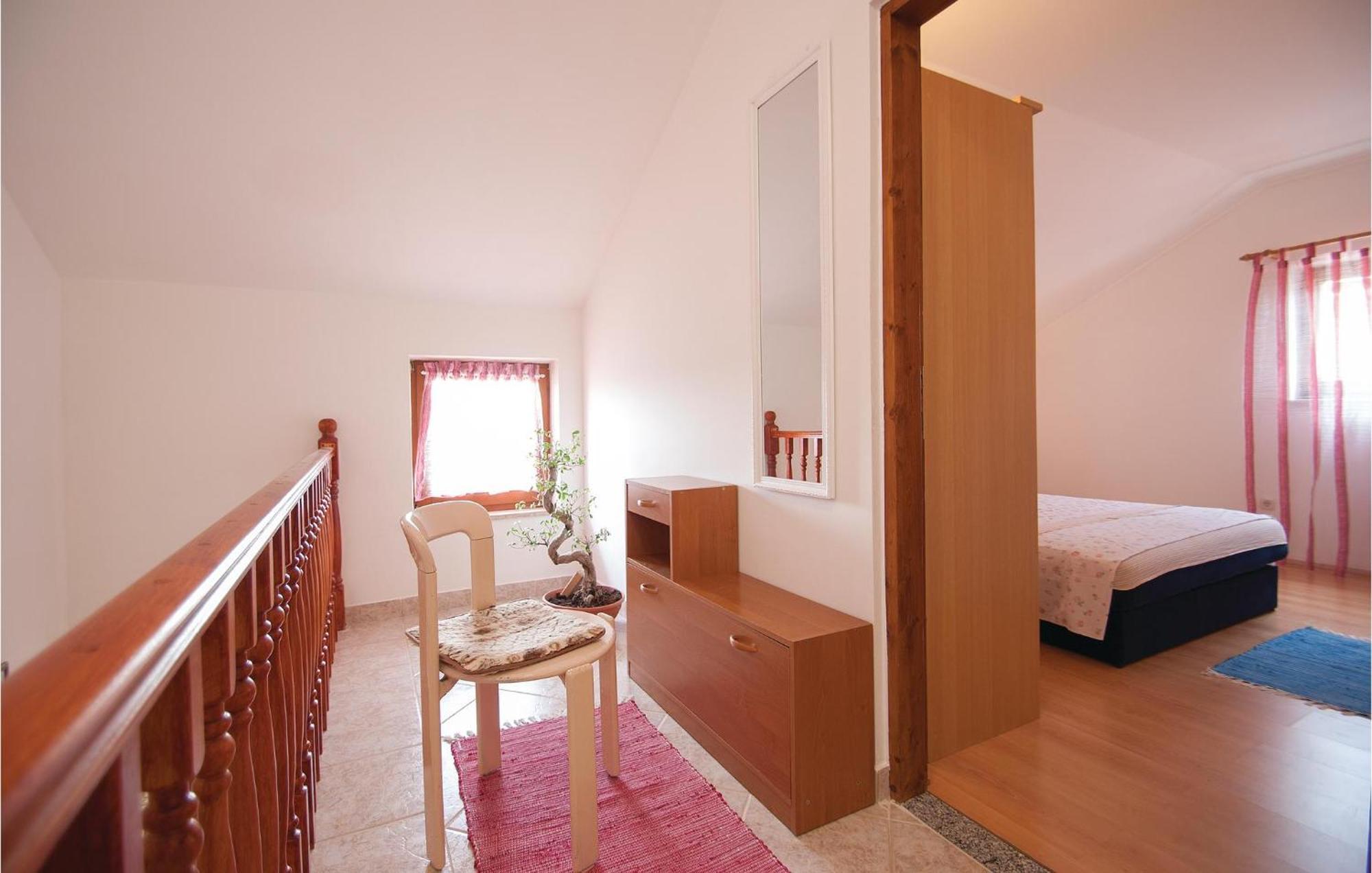 Lovely Apartment In Rovinj With Kitchen Ngoại thất bức ảnh
